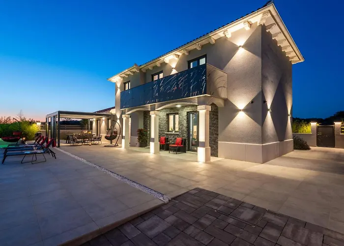 펜션 Casa Grigia 자다르